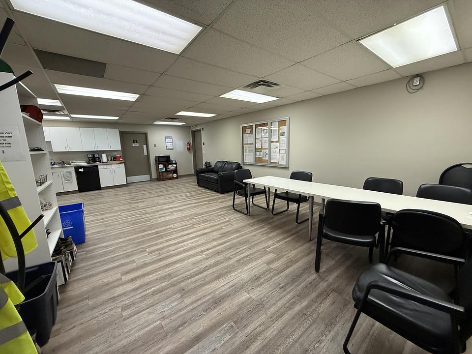 Building - 47 Street, Bentley, AB