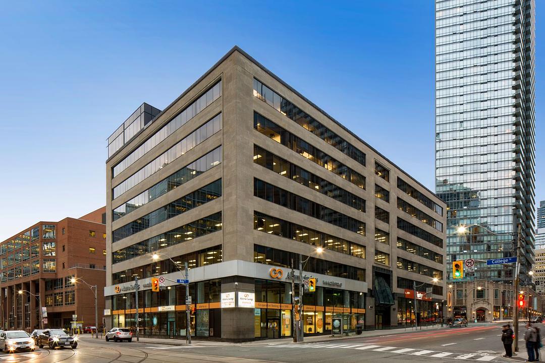 Suite 700 - 800 Bay Street, Toronto, ON