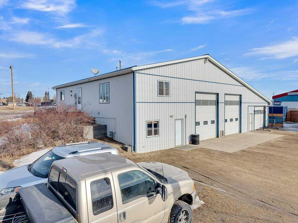 5025 46 Avenue, Rimbey, AB