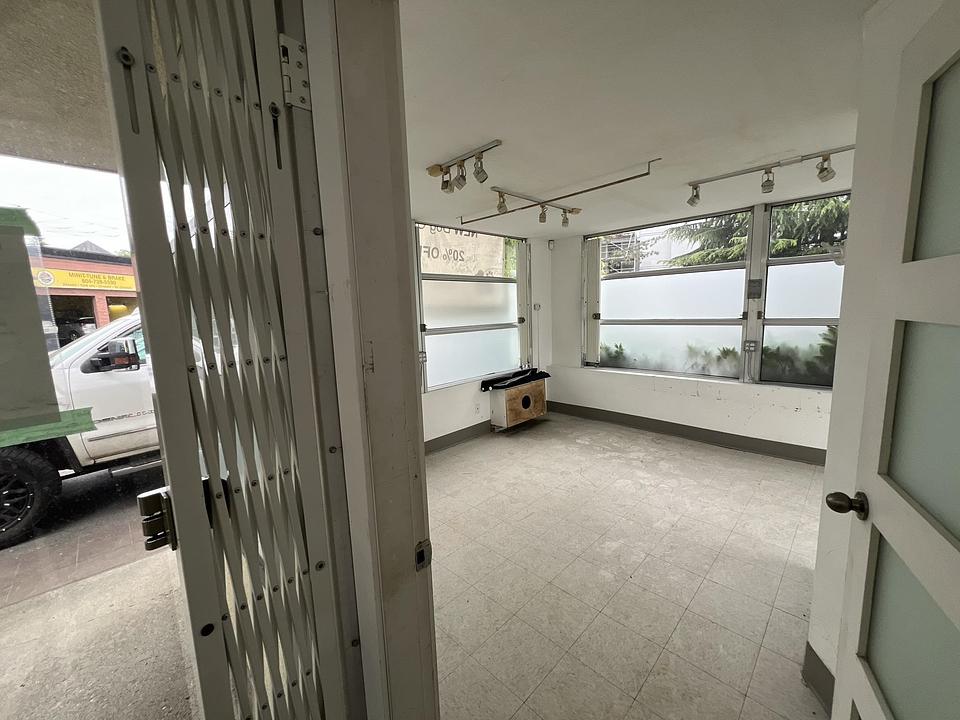 1340 West 4th Avenue, Vancouver, BC