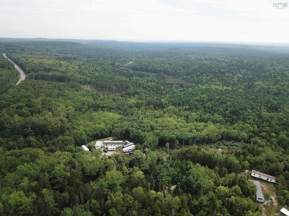 Nova Scotia Trunk 14, Chester, NS