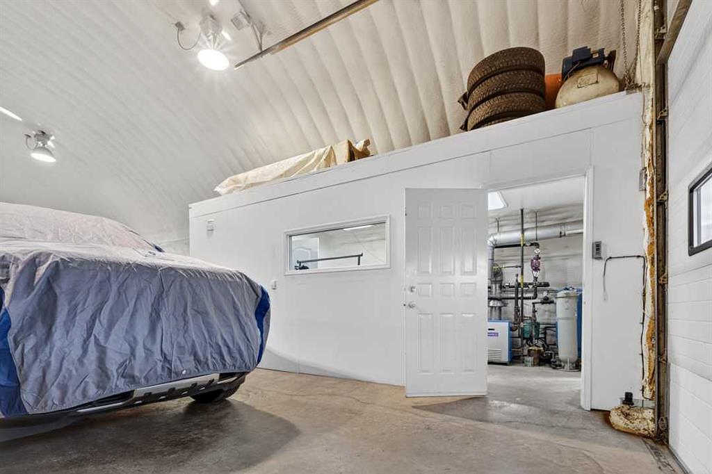 33066 Township Road 250, Calgary, AB