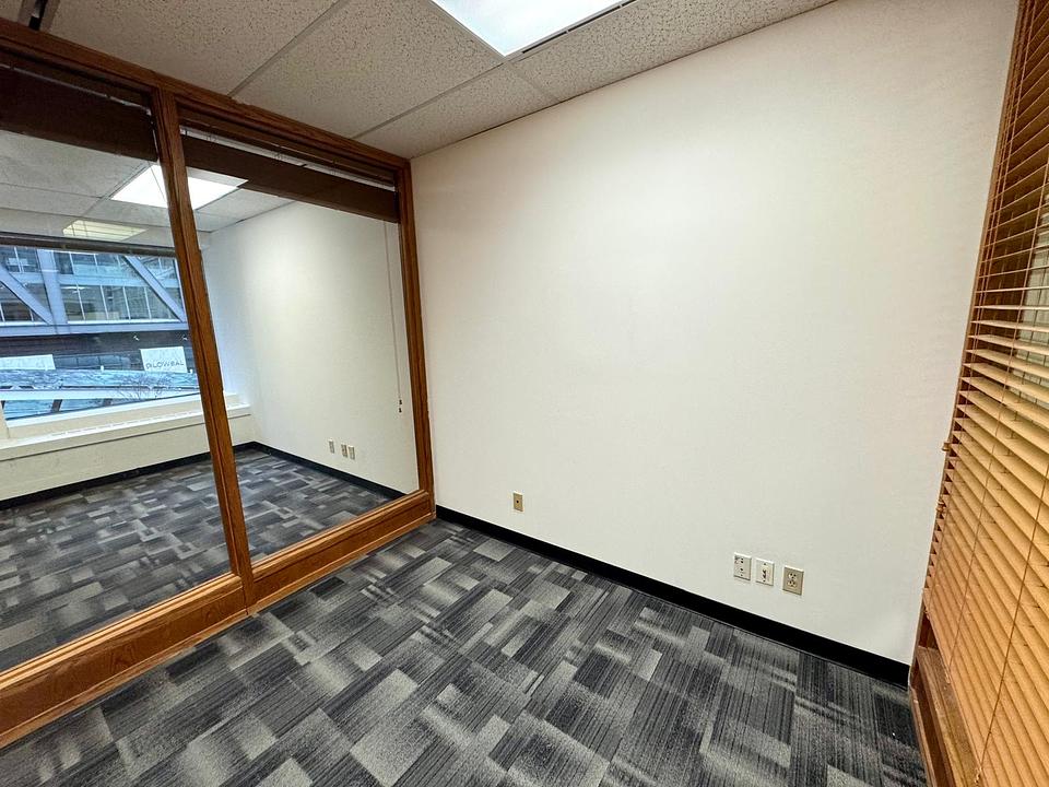 311 - 698 Seymour St, Vancouver, BC