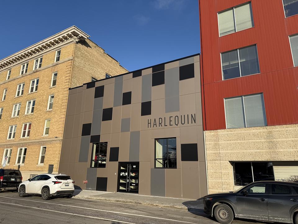 375 Hargrave Street, Winnipeg, MB