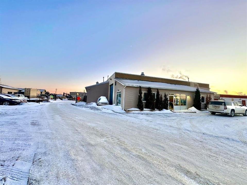 145 Macdonald Crescent, Fort McMurray, AB