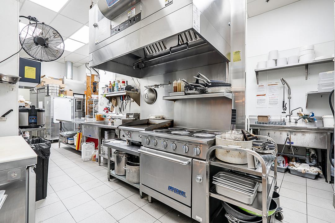 3670 Vanness Avenue, Vancouver, BC
