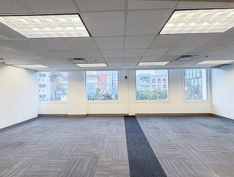 555 Richards St, Vancouver, BC