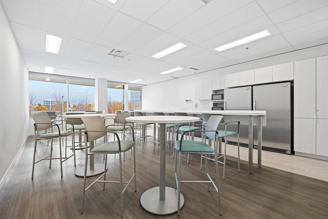 200 - 6775 Financial Drive, Mississauga, ON
