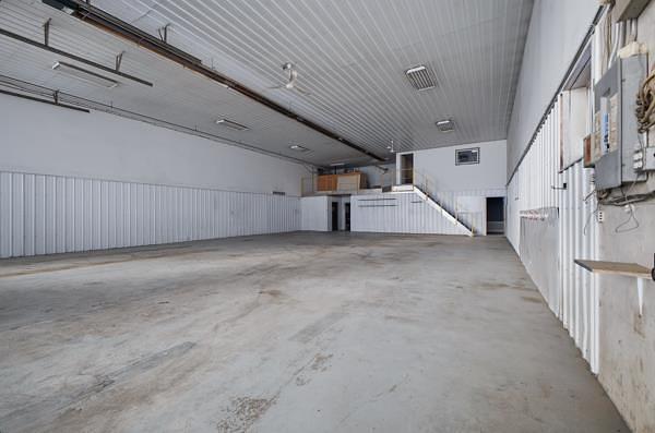 39325 Range Road 273, Bentley, AB