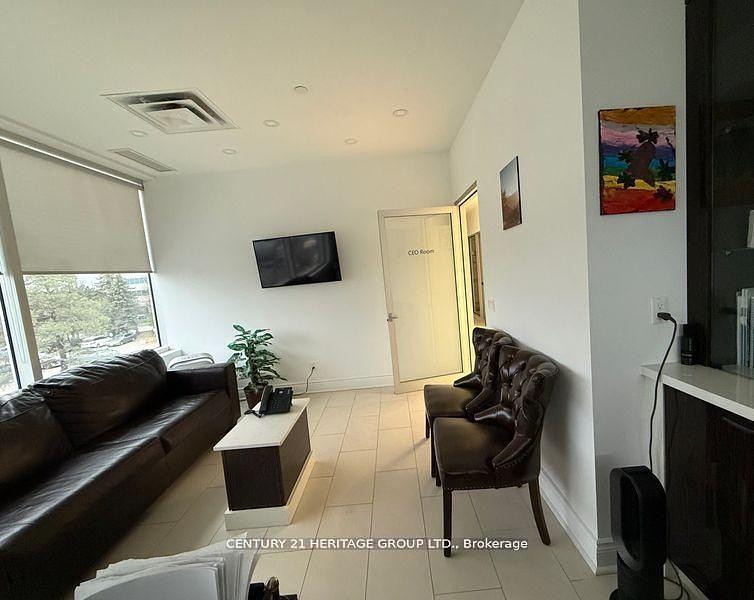 208 - 2875 14th Avenue, Markham, ON