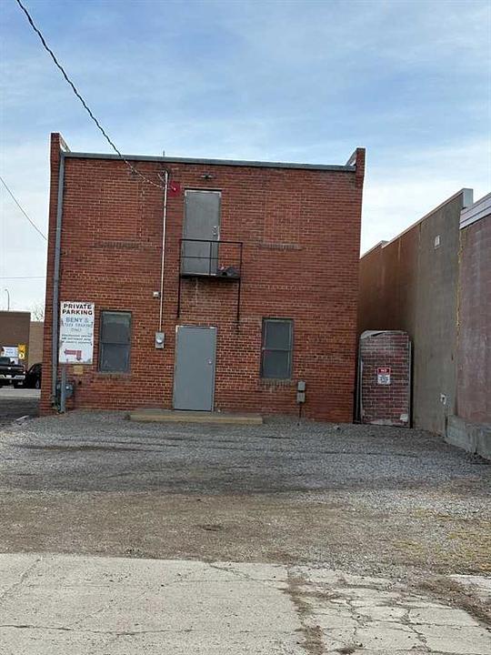 110 8 Street South, Lethbridge, AB