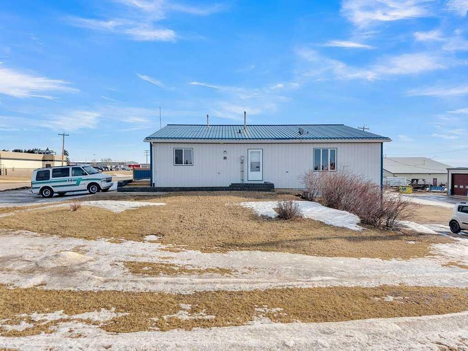 5025 46 Avenue, Rimbey, AB