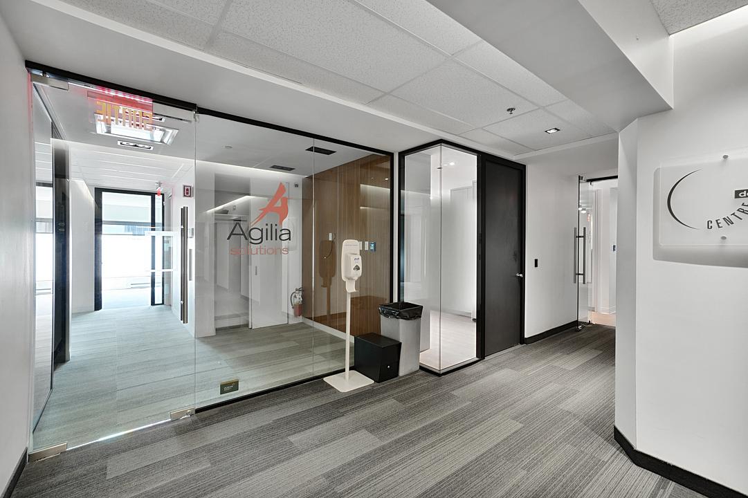 425 Boulevard de Maisonneuve, Montréal, QC