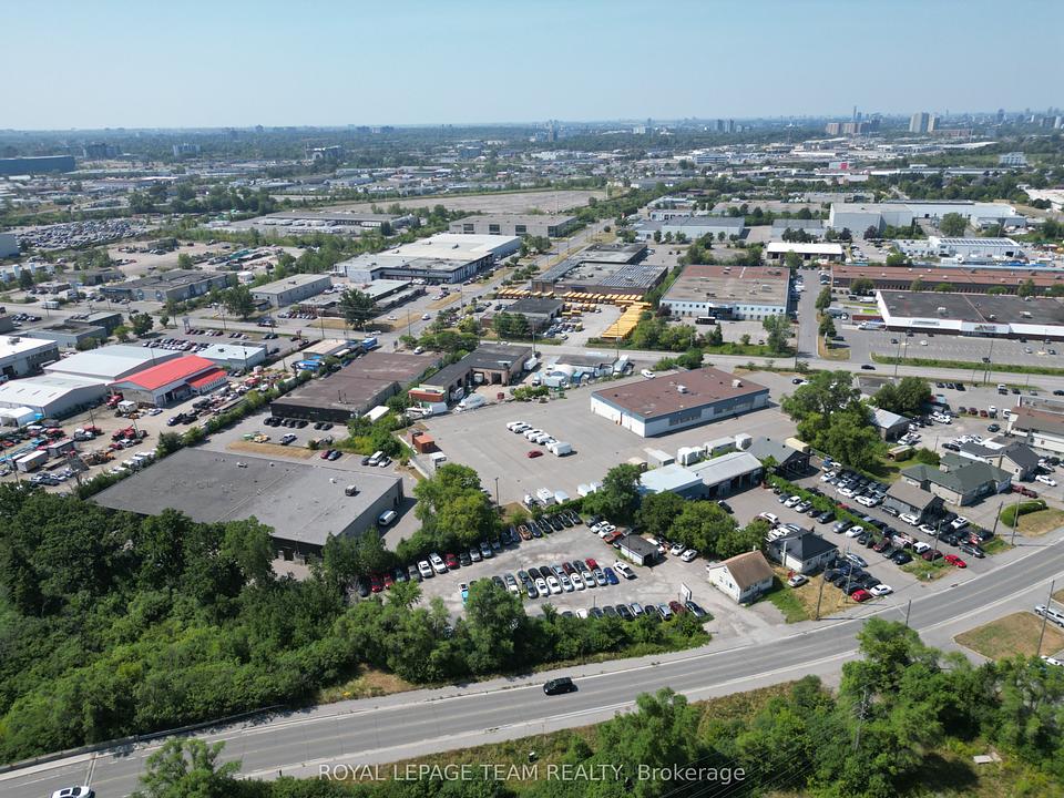 1506 Cyrville Road, Ottawa, ON