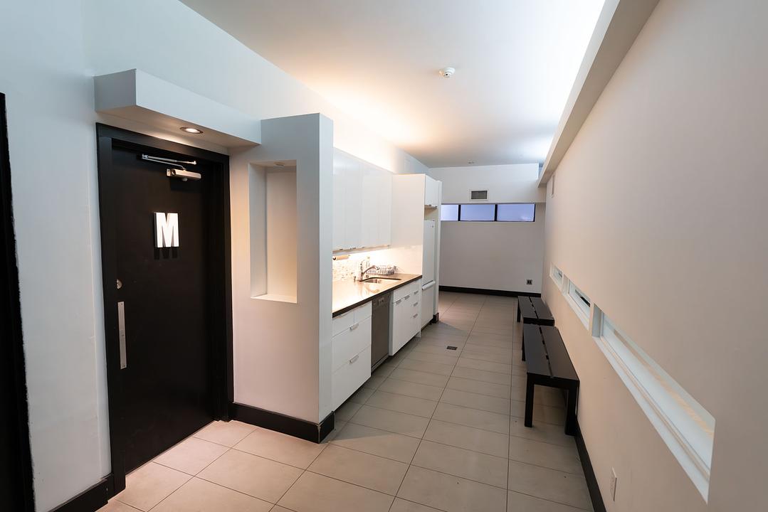 224 Richmond Street West, Toronto, ON