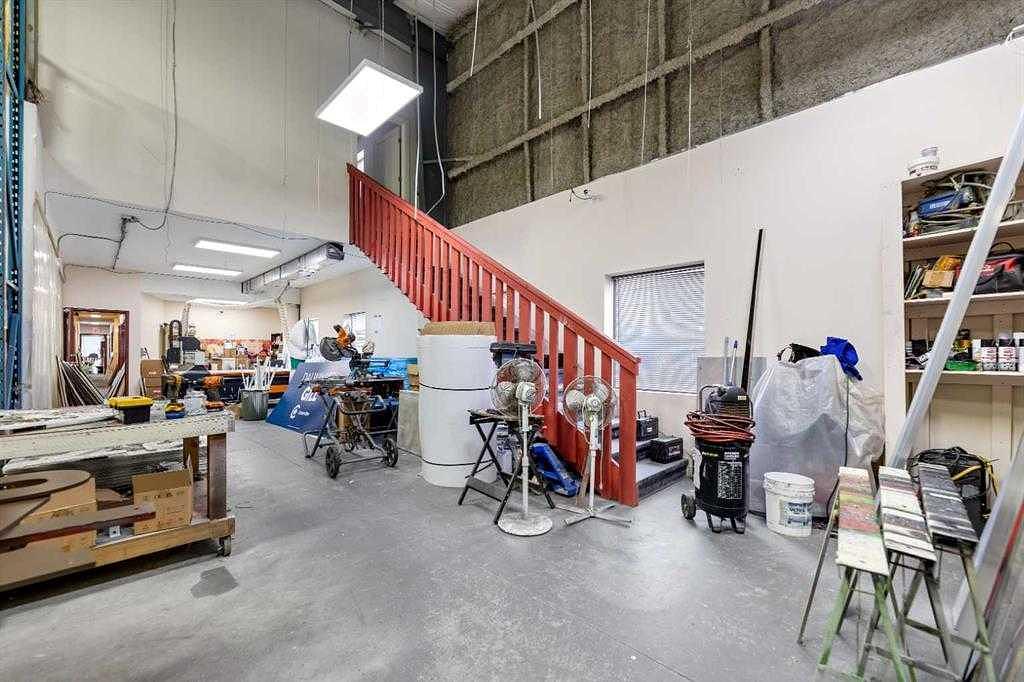 4852 50 Avenue Northeast, Calgary, AB