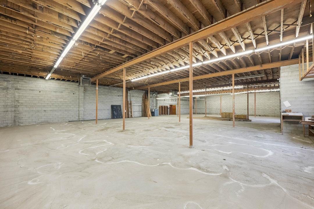 8242 Ontario Street, Vancouver, BC