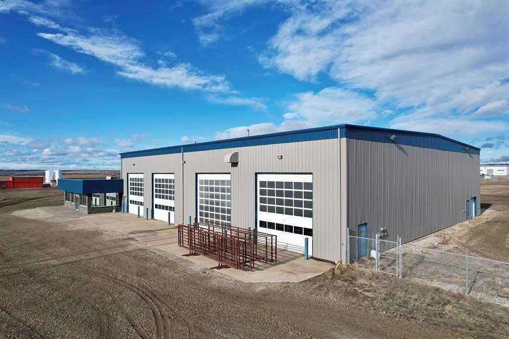 100 3 Street West, Beaverlodge, AB