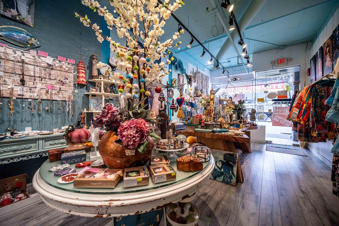 2987 Granville Street, Vancouver, BC
