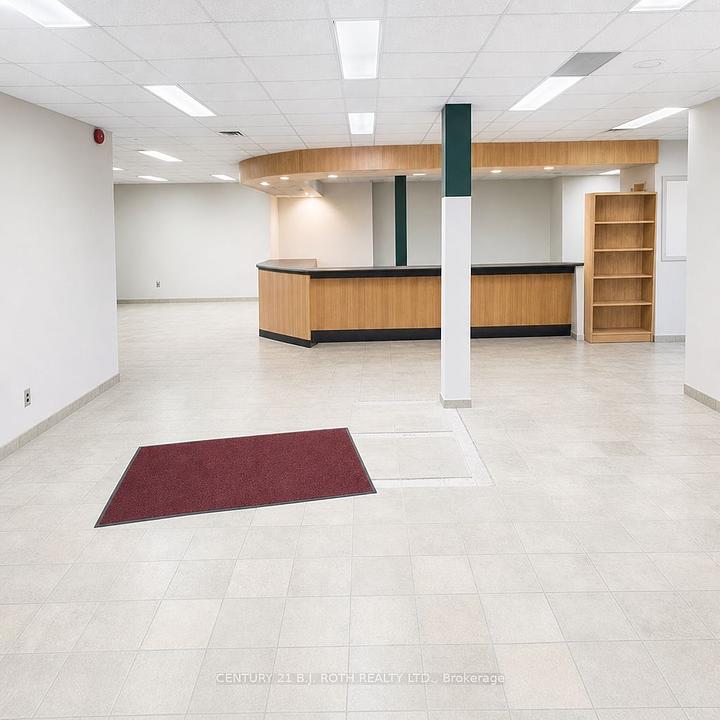 101 - 34 Simcoe Street, Barrie, ON