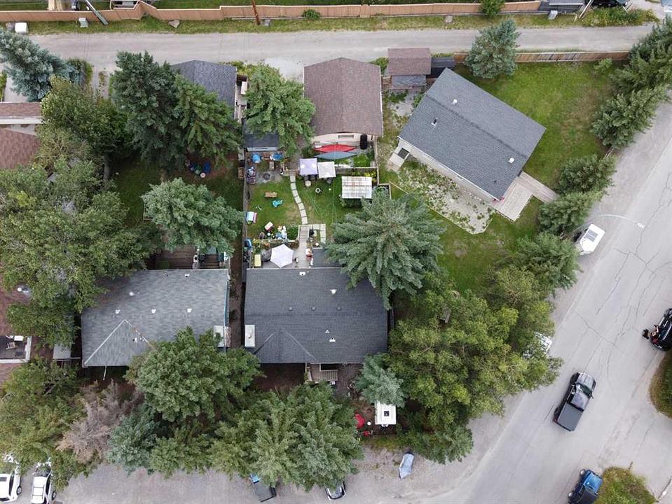 228 17 Street, Canmore, AB