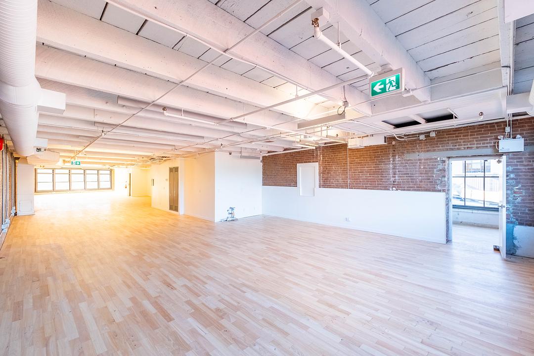 1 Alexander St, Vancouver, BC