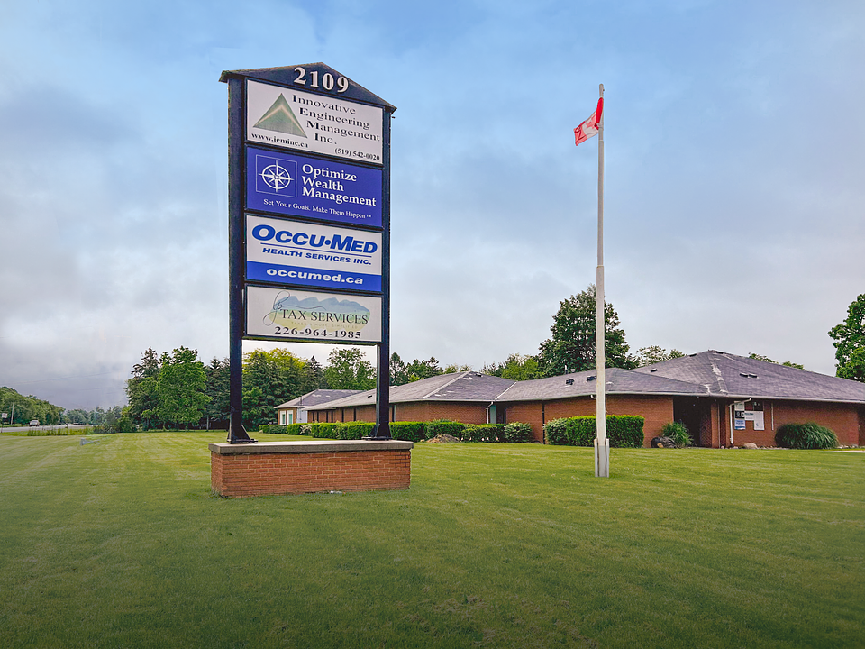 2109 London Line, Sarnia, ON