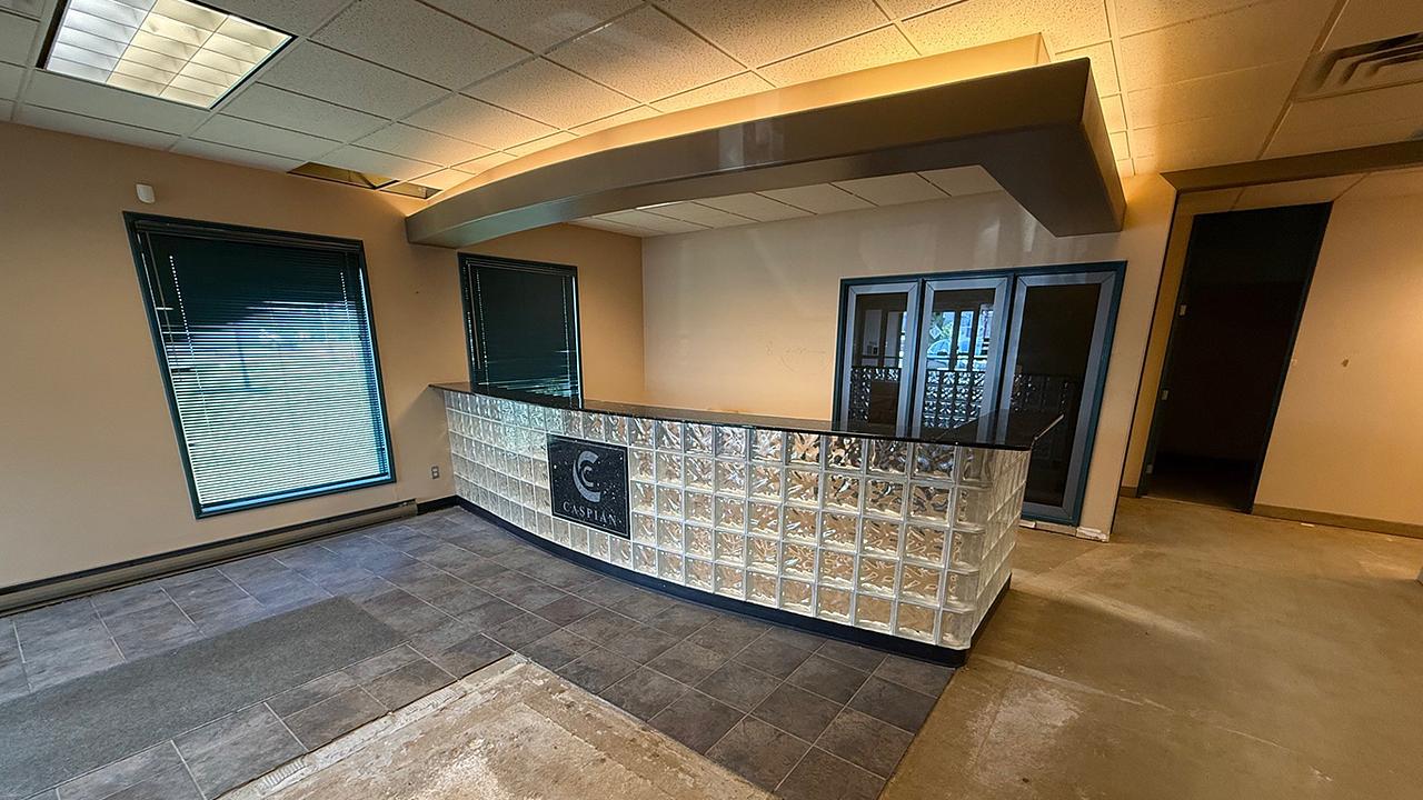 2245 McGillivray Boulevard, Winnipeg, MB