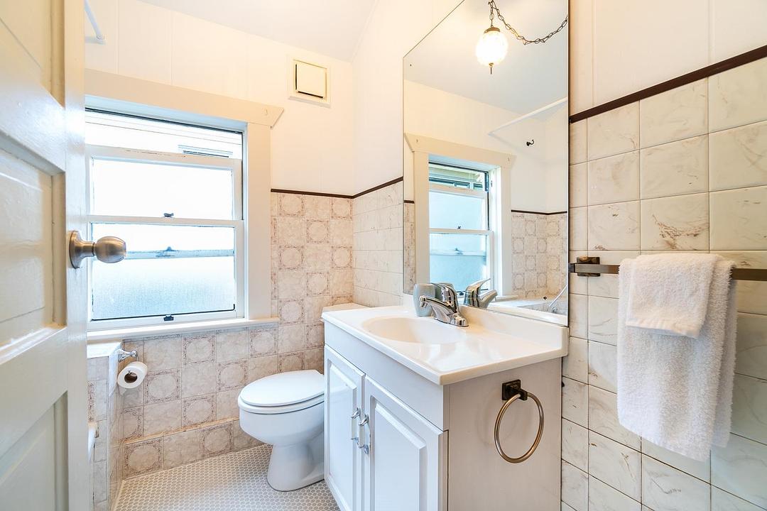 498 East 5th Avenue, Vancouver, BC