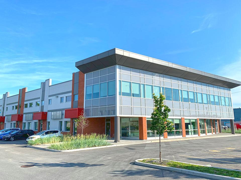 3 - 115 Chemin du Tremblay, Boucherville, QC