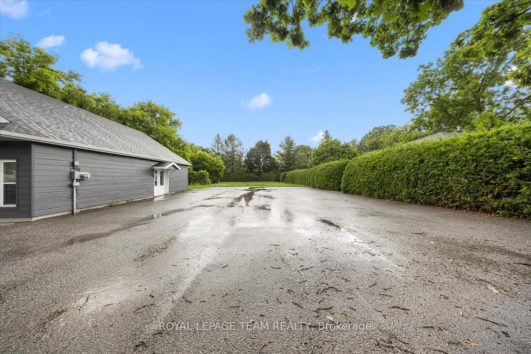 5967 Perth Street, Ottawa, ON