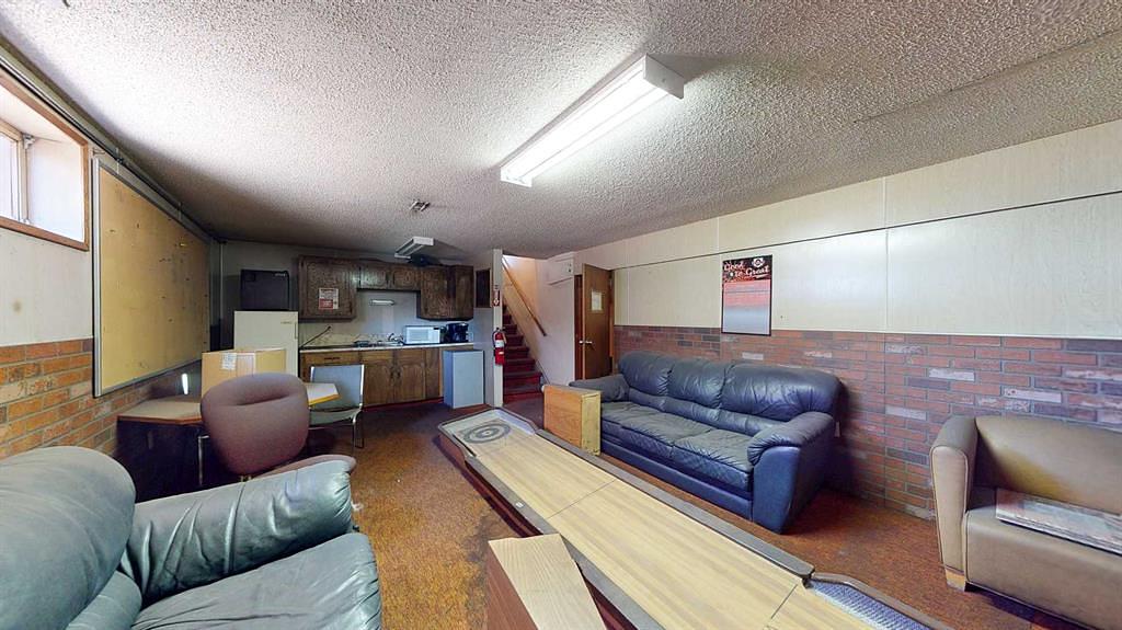 666 15 Street Southwest, Medicine Hat, AB