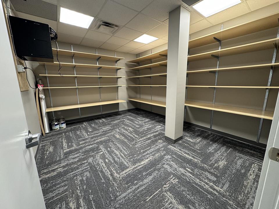 MAYFIELD BUSINESS CENTRE - 170 Street Southwest, Edmonton, AB