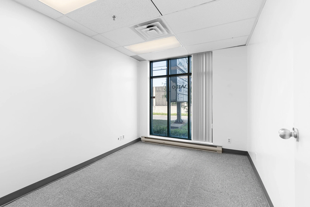 8146 - 8150 Boulevard Métropolitain Est, Montréal, QC