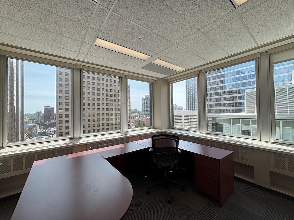 1500 - 717 7 Ave SW, Calgary, AB