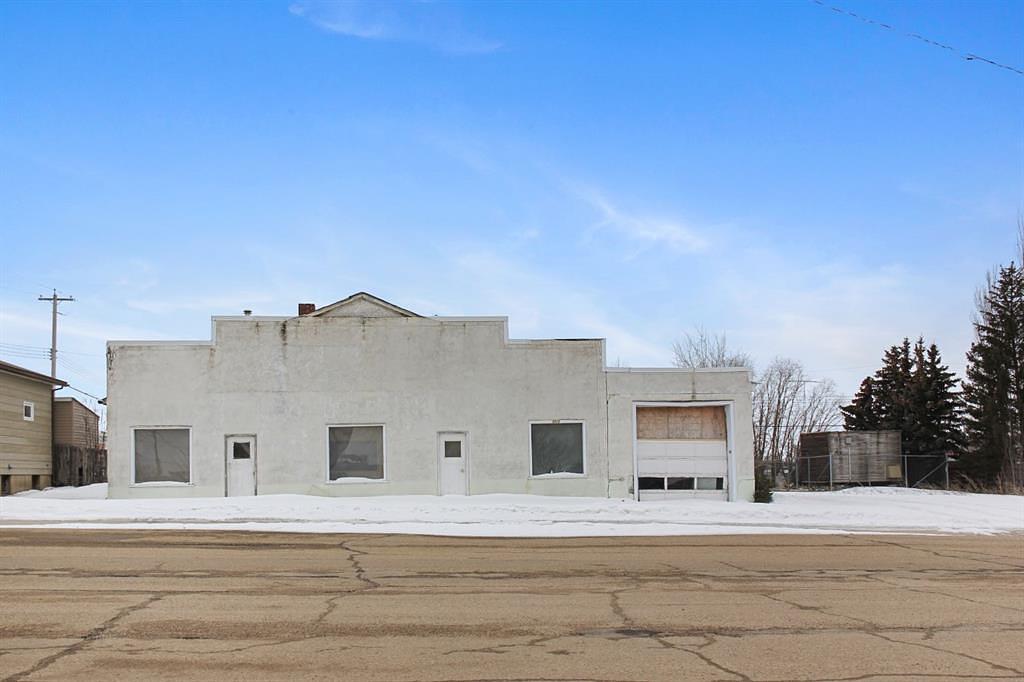 5019 52 Avenue, Viking, AB