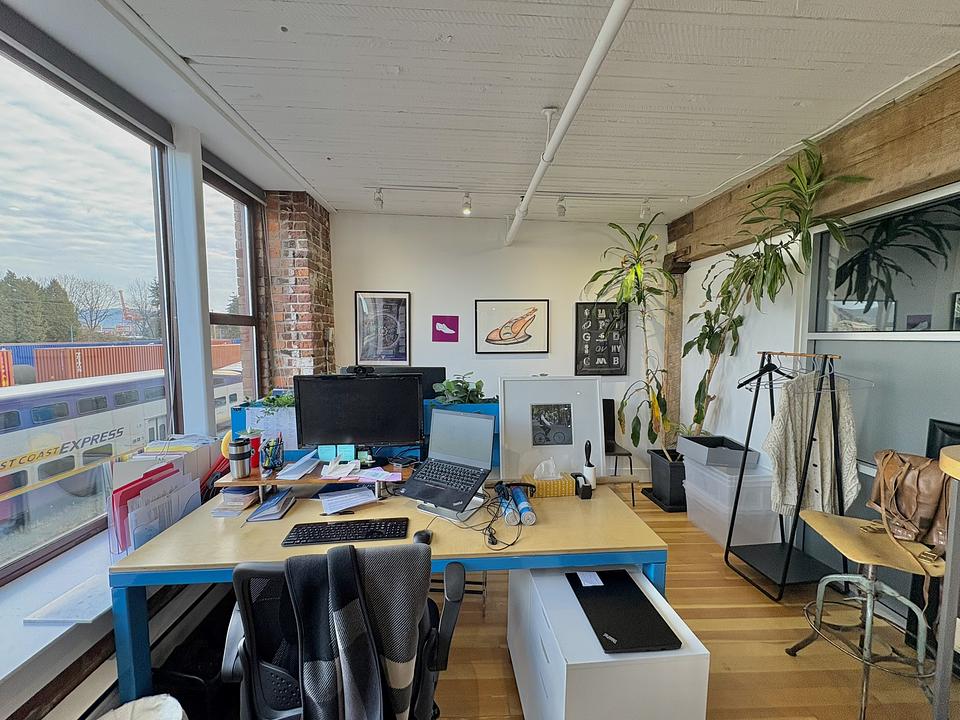200 - 55 Water Street, Vancouver, BC