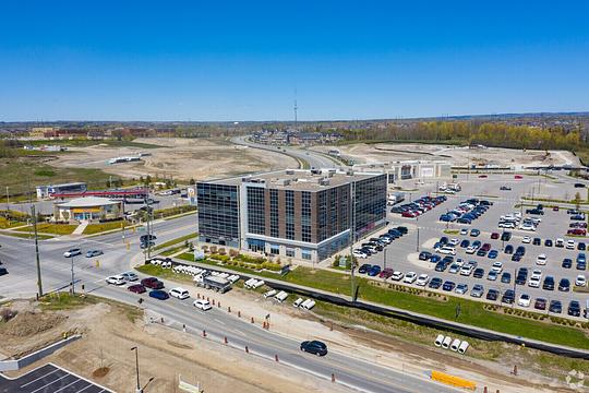 300 Rossland Rd E, Ajax, ON