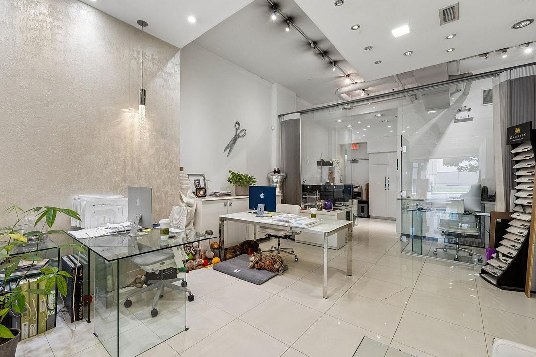 1463 West Pender Street, Vancouver, BC