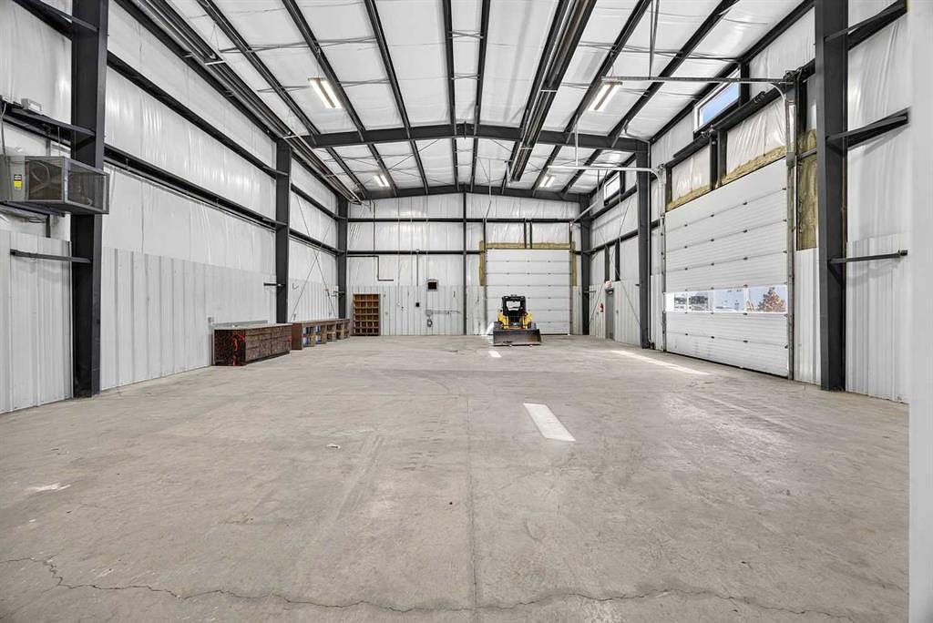 240086 Frontier Crescent, Rocky View County, AB