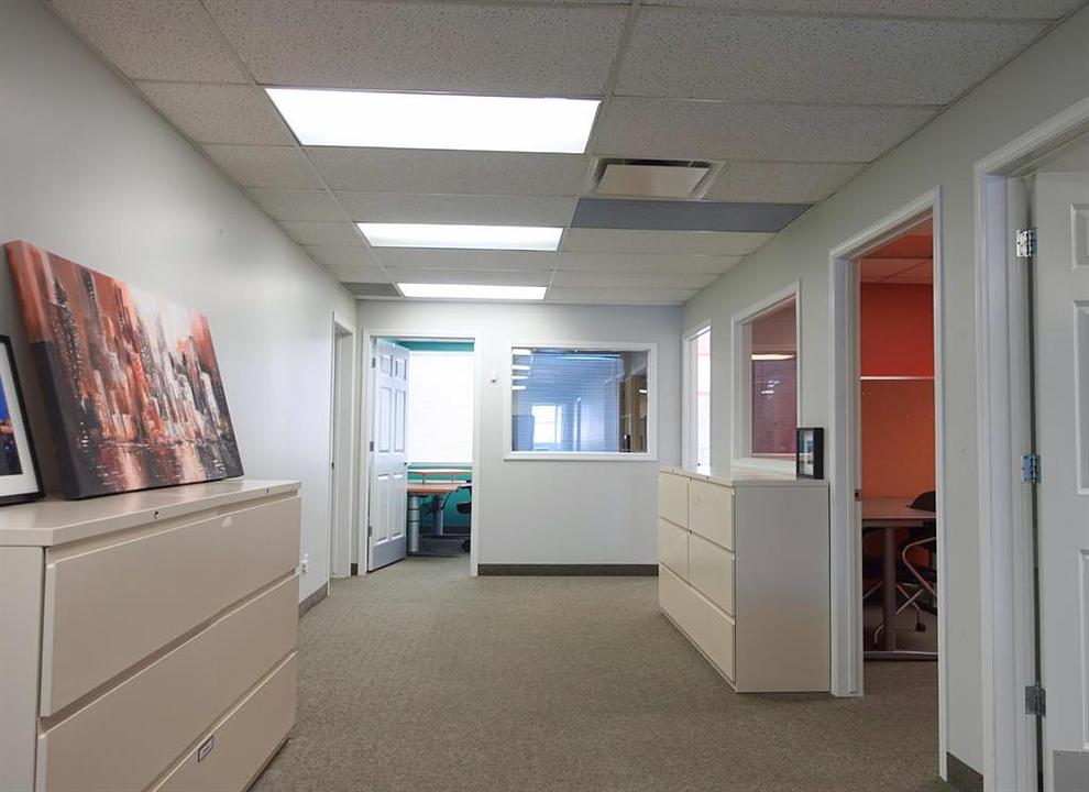 203 - 1026 16 Avenue Northwest, Calgary, AB