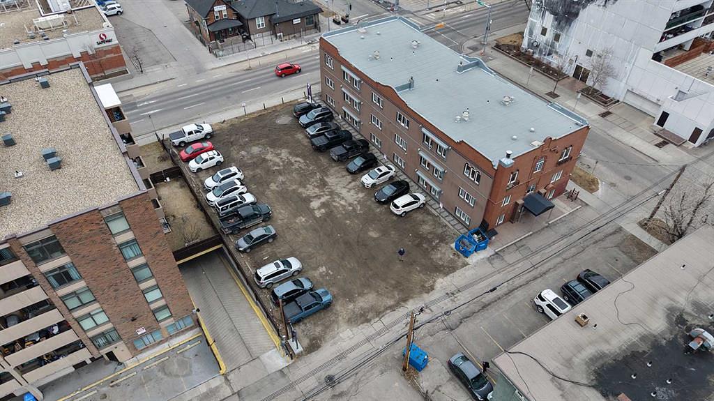 805 12 Avenue Southwest, Calgary, AB