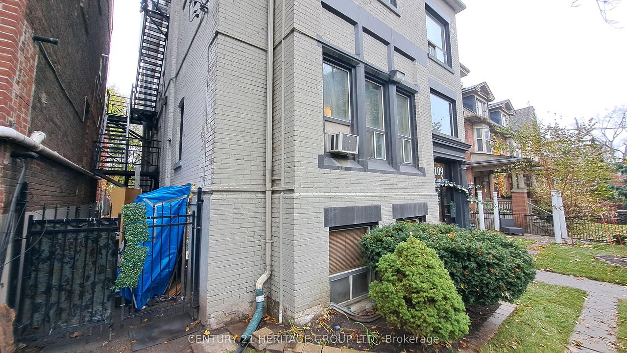 109 Pembroke Street, Toronto, ON