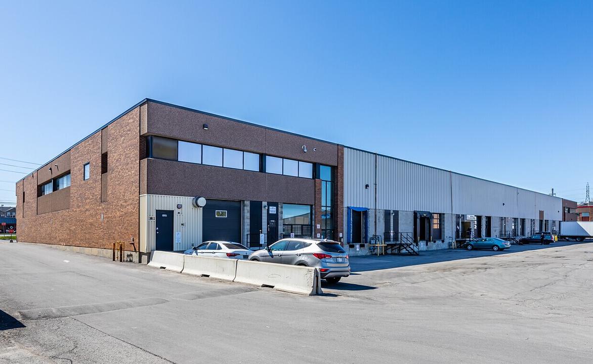 1729B - 1725 St-Laurent Boulevard, Ottawa, ON