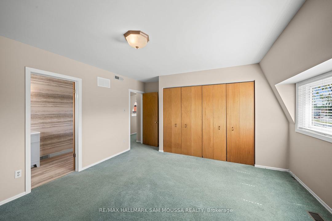 1969 Bank Street, Ottawa, ON