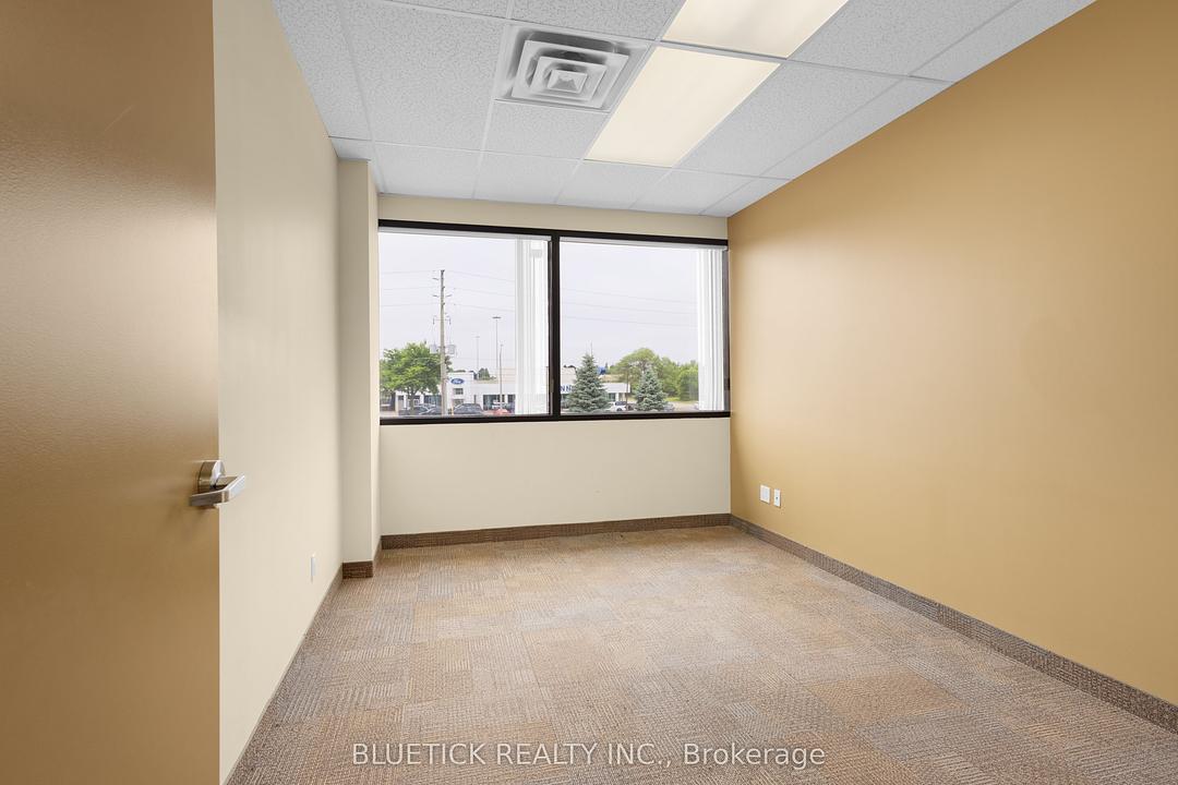 209 - 710 Dorval Drive, Oakville, ON