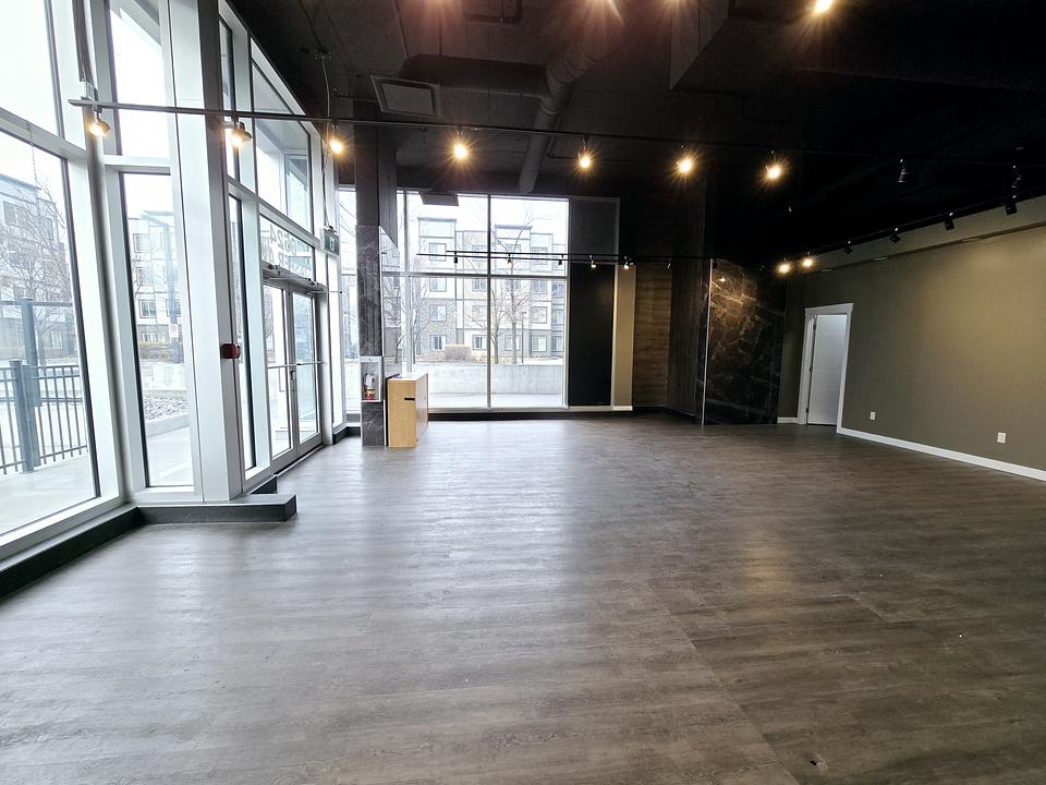 8524 Jasper Avenue, Edmonton, AB