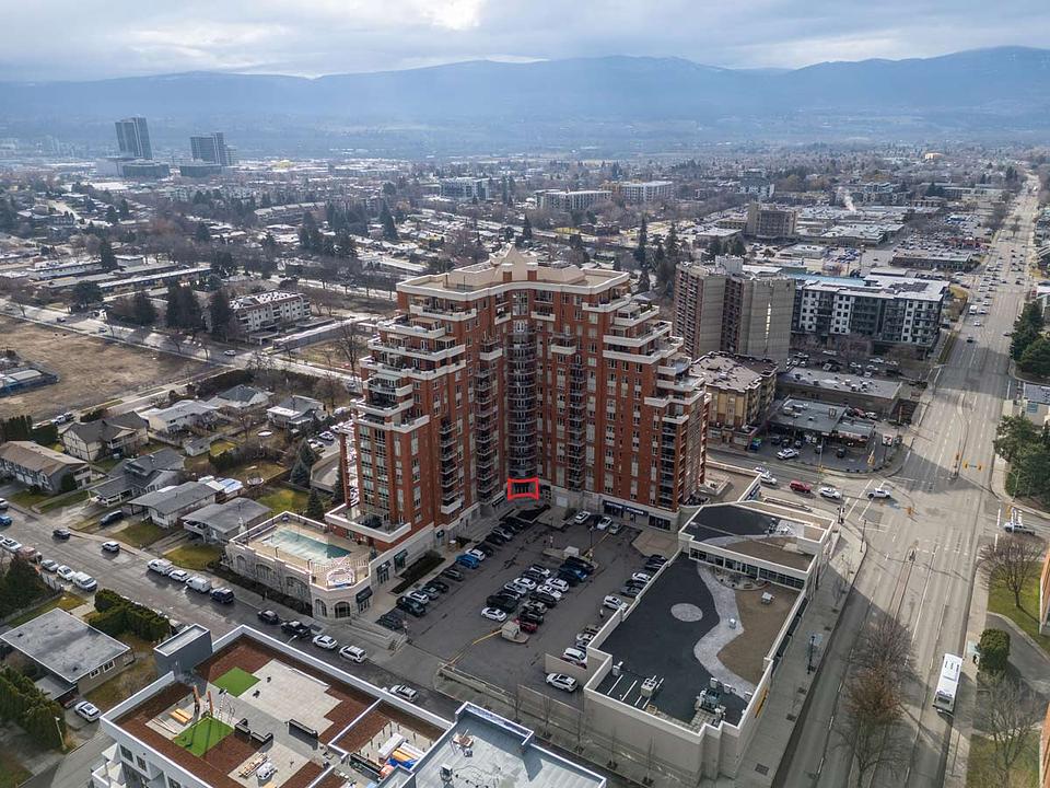 6 - 1131 Lawson Avenue, Kelowna, BC