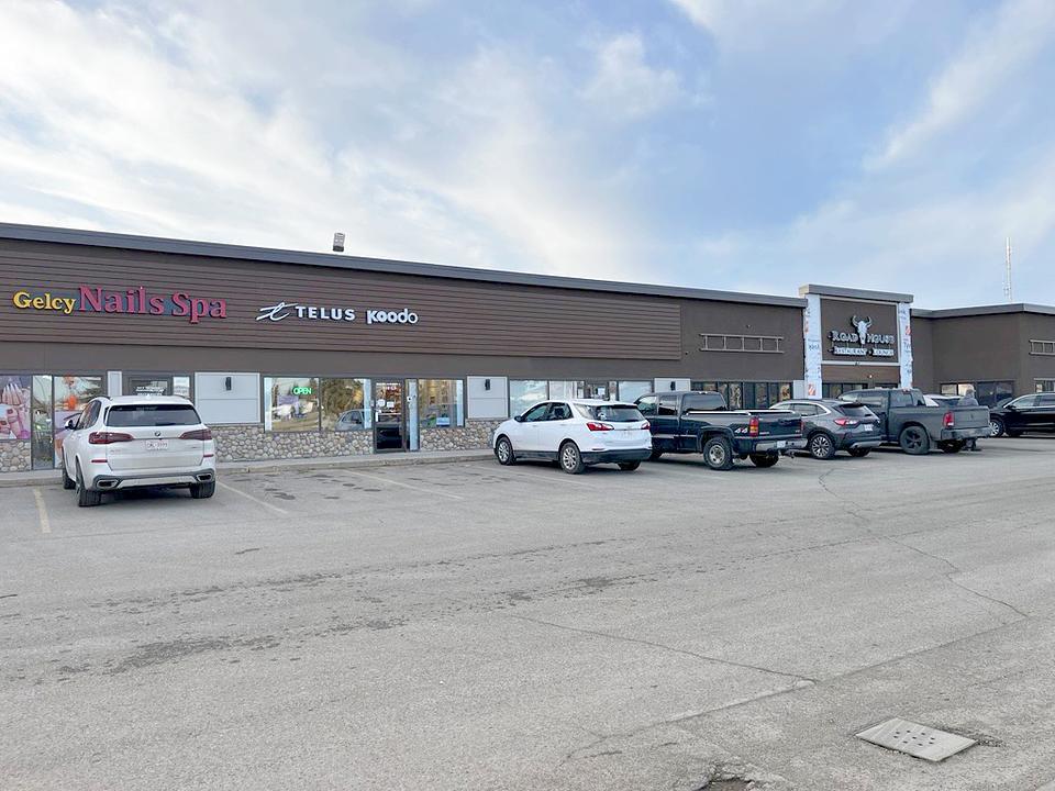 510 Trans-Canada Highway, Strathmore, AB