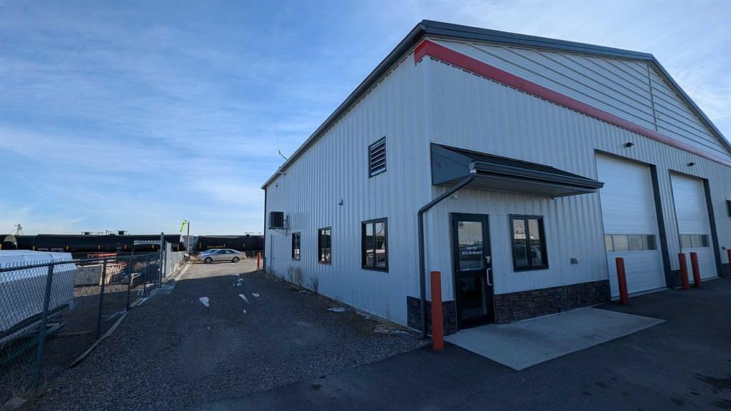 10 - 1075 36 Street North, Lethbridge, AB